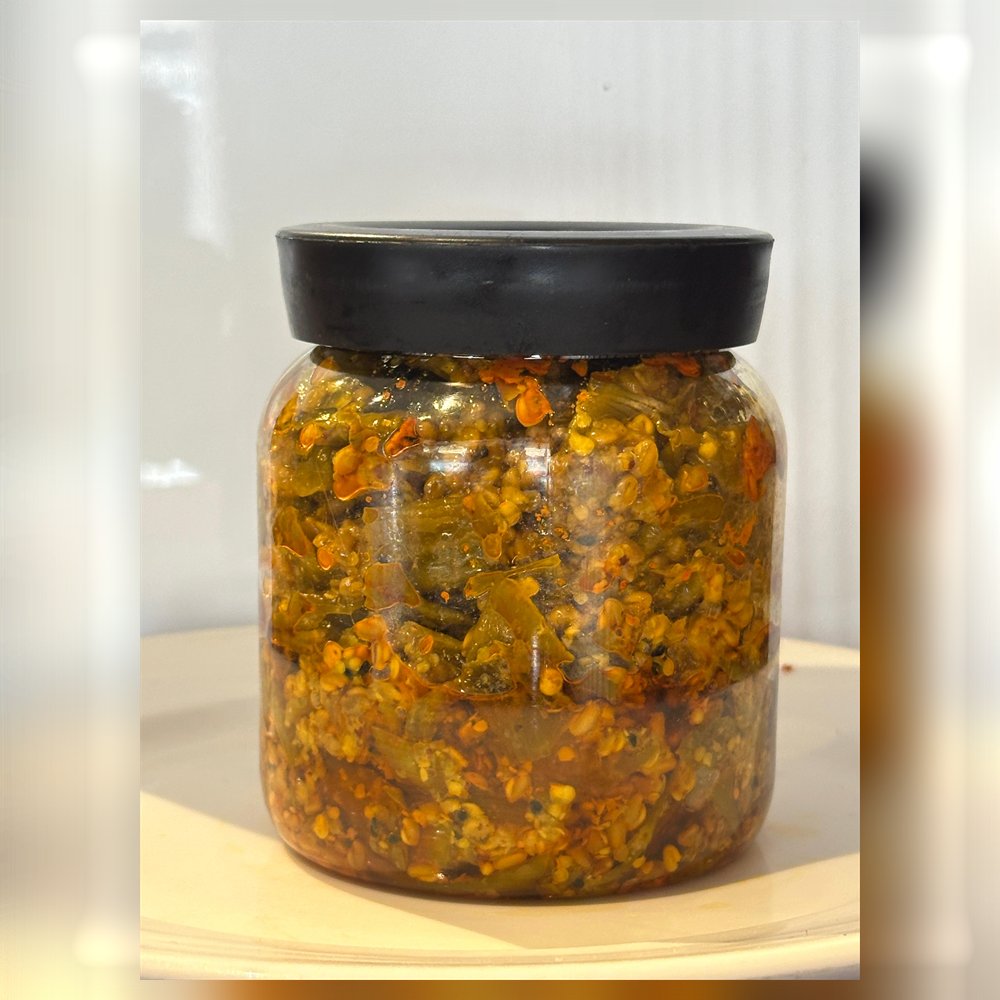 Hari Mirch ka Achar in a 250 g glass jar